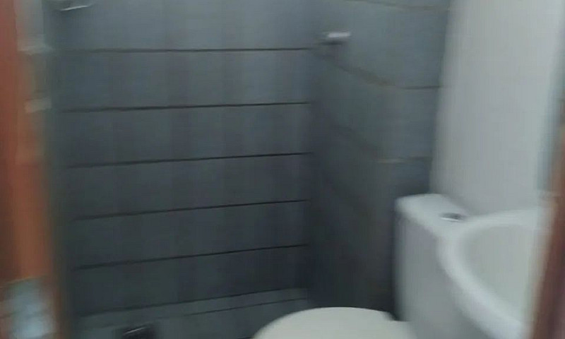 Alugo Apto 2 Quartos...