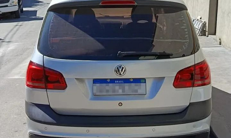 Volkswagen Spacecros...