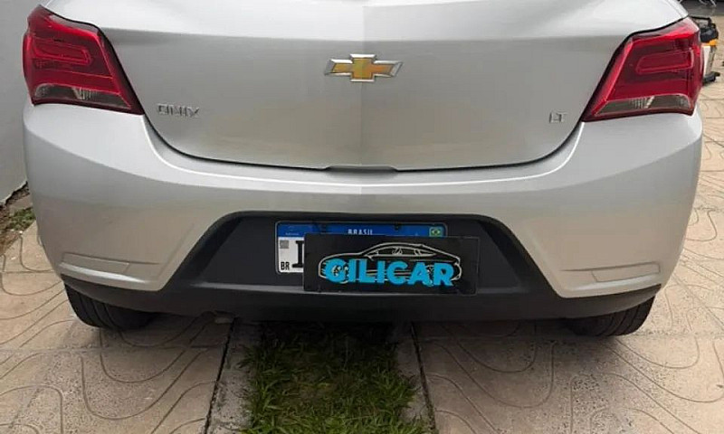 Chevrolet Onix Hatch...