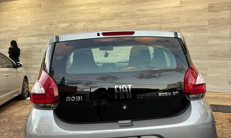 Fiat Mobi Easy On 1....