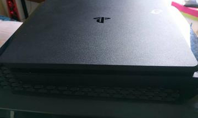 Ps4 Slim...