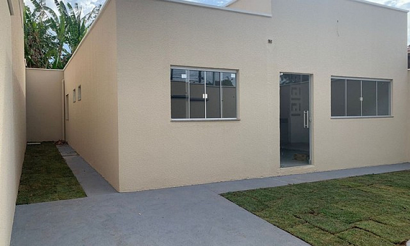 Casa Com 3 Dormitóri...