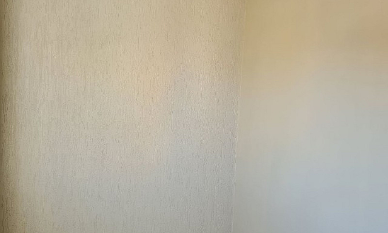 Aluga-Se Ótima Casa ...
