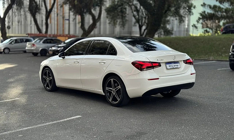 Mercedes-Benz A-200 ...