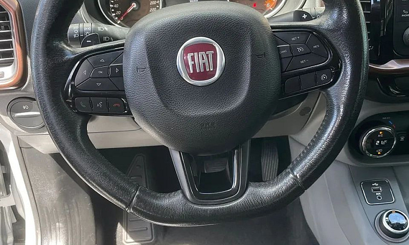 Fiat Toro Volcano 2....