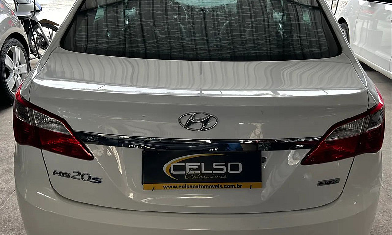Hyundai Hb20 S For Y...