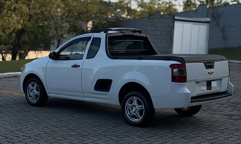 Chevrolet Montana Ls...