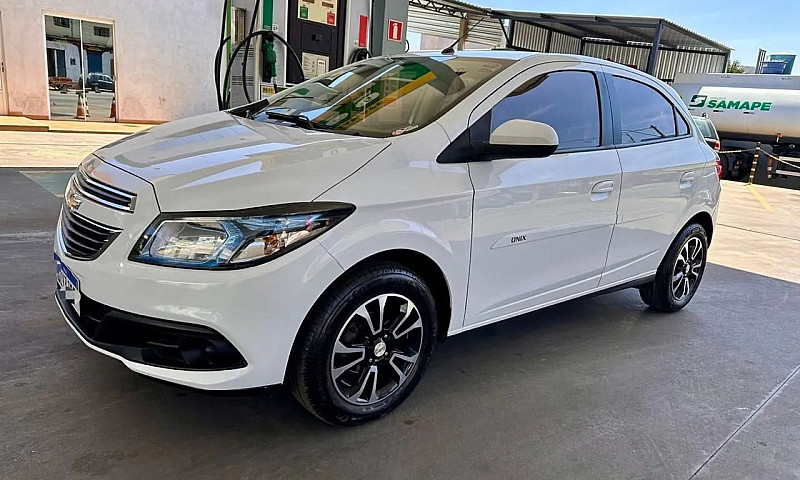 Chevrolet Onix Hatch...
