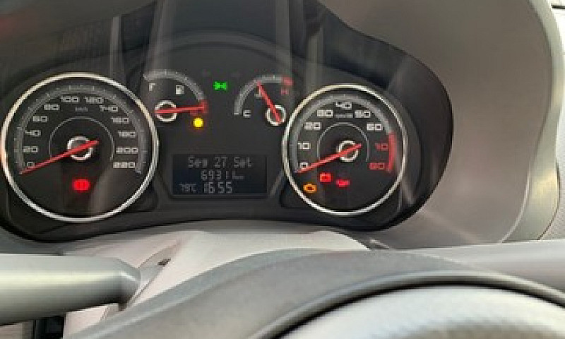 Fiat Siena Essence 1...
