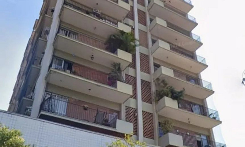 Apto Com Ótima Local...