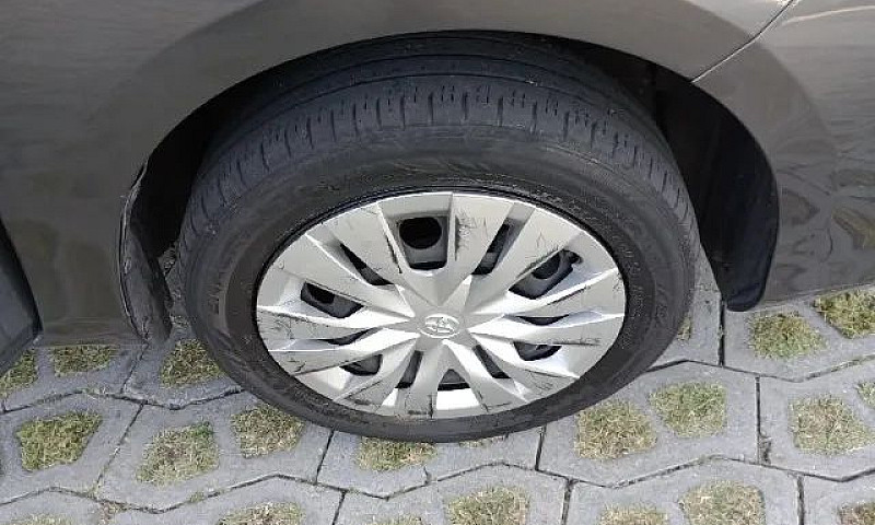 Toyota Yaris Xl Seda...