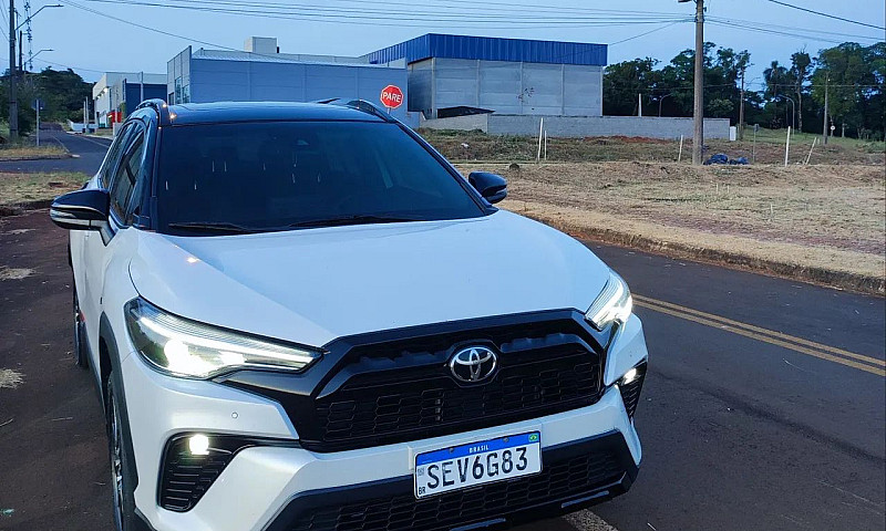Toyota Corolla Cross...