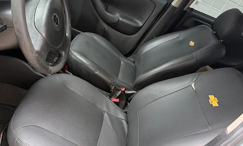 Chevrolet Corsa Sed....