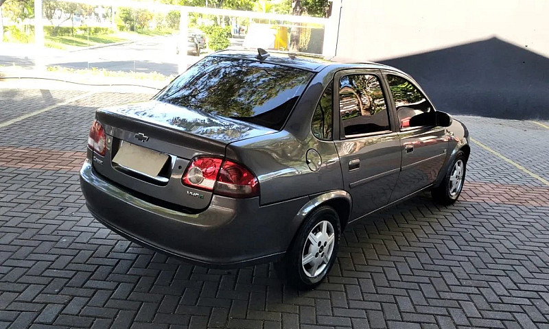 Chevrolet Classic Li...