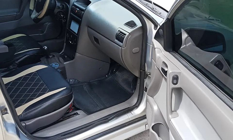 Chevrolet Astra 2.0 ...