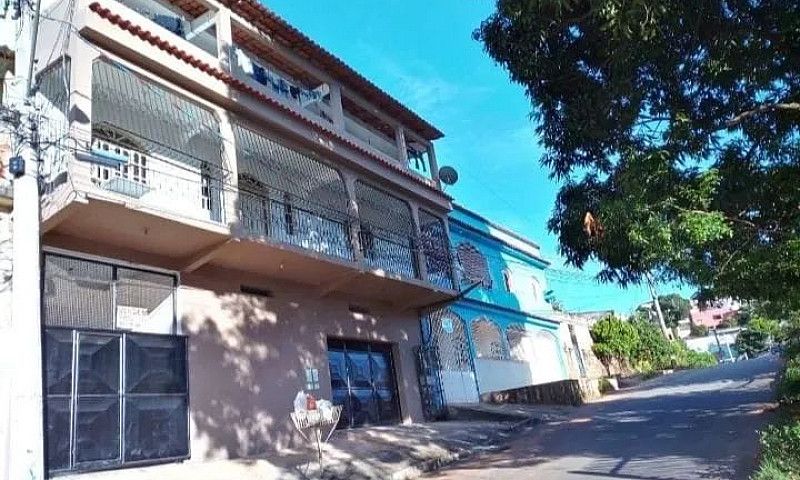 Aluga Se Apartamento...