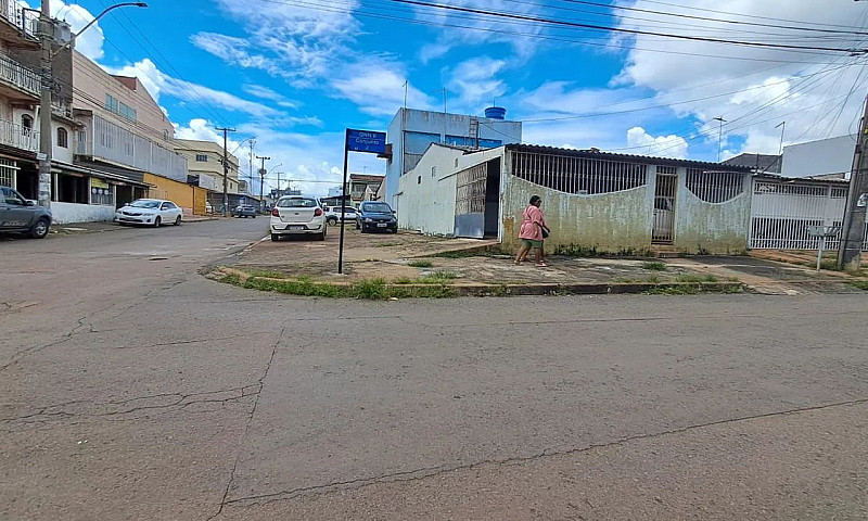 Vendo Casa Na Ceilân...