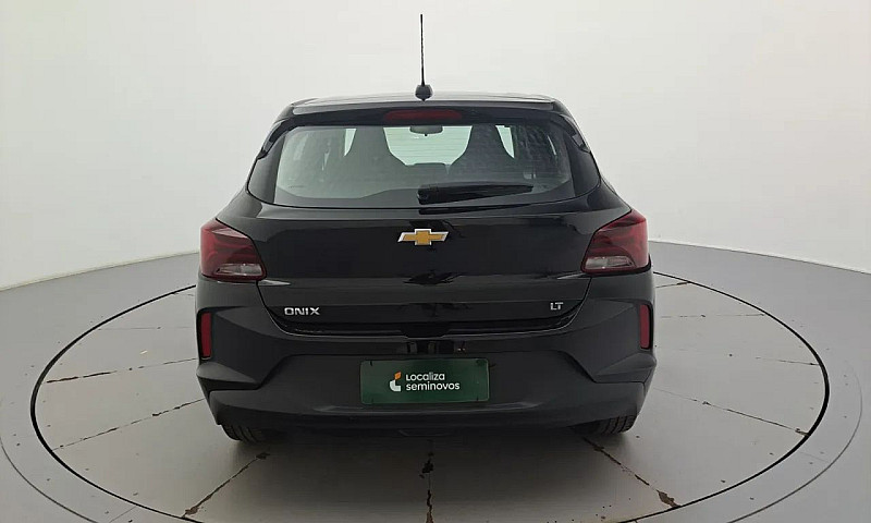 Chevrolet Onix Hatch...