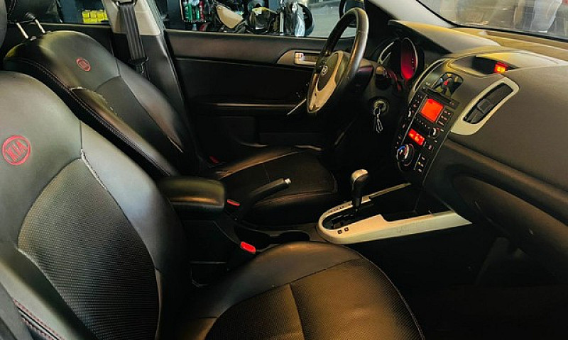 Kia Cerato 2011 1.6...