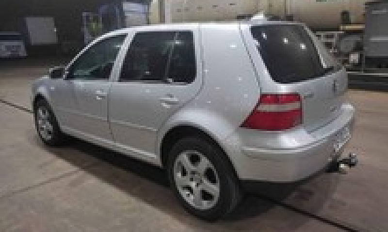 2005 Volkswagen Golf...