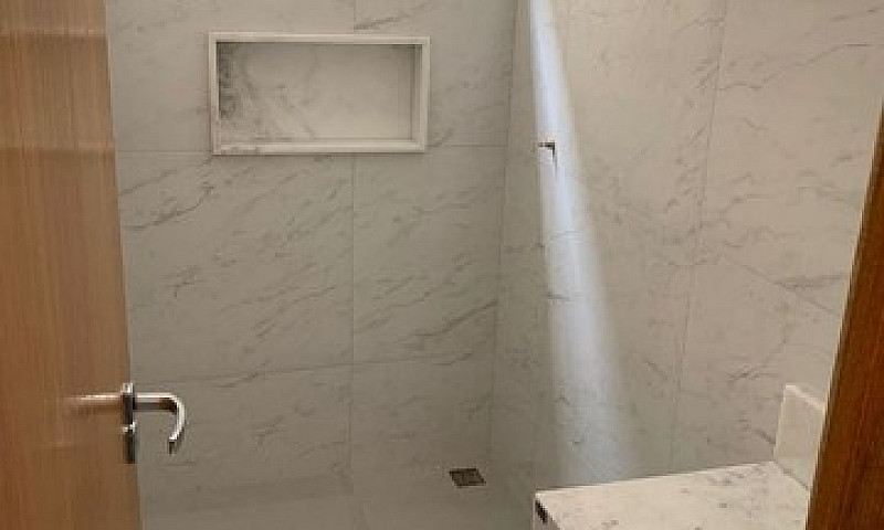 Casa Com 3 Dormitóri...