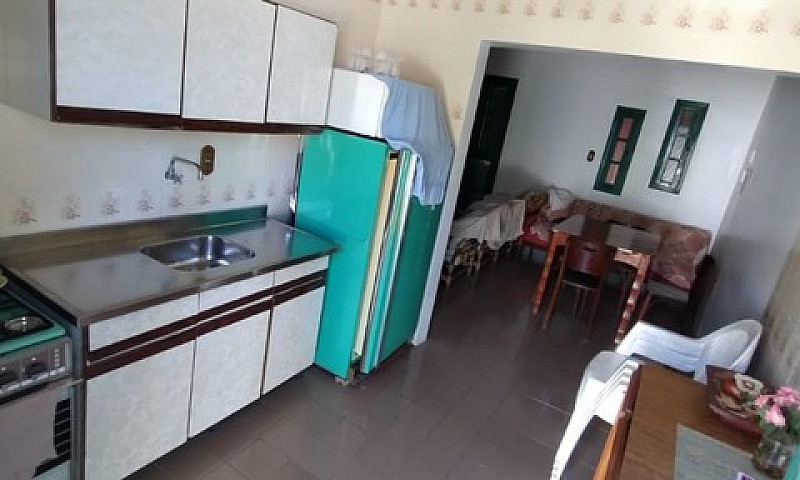 Casa Com 03 Dormitór...