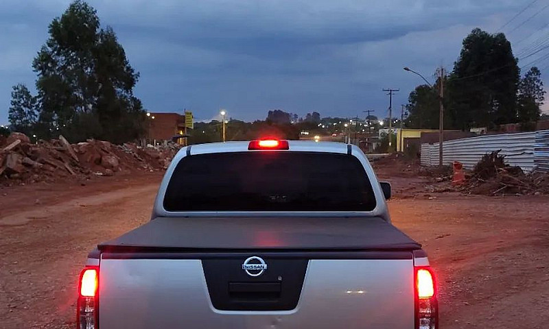 Nissan Frontier S Cd...