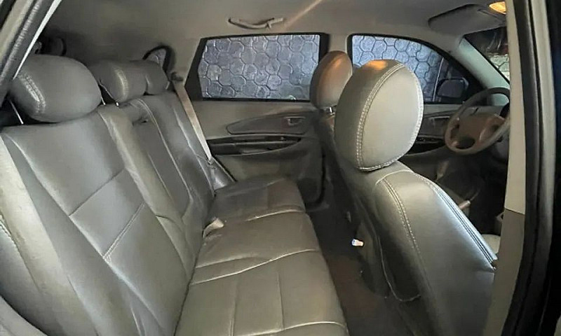 Hyundai Tucson 2.7 M...