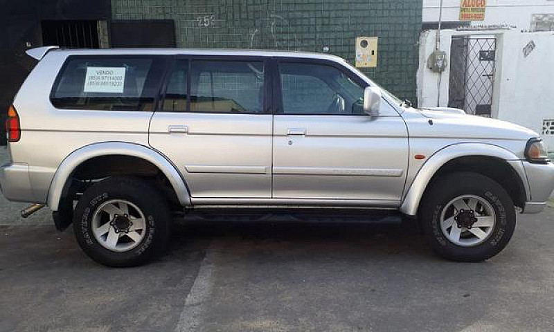 Pajero Sport...