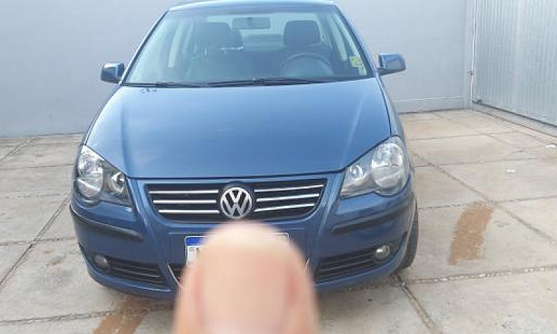 Vendo Polo Sedan 200...