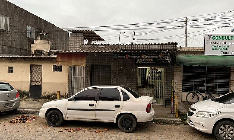 Casa Com Dois Pontos...