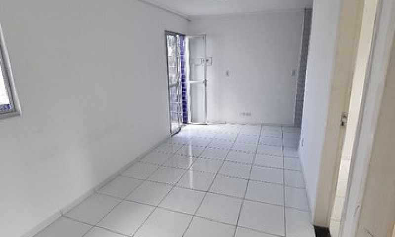 Alugo Apto. 2 Qtos, ...