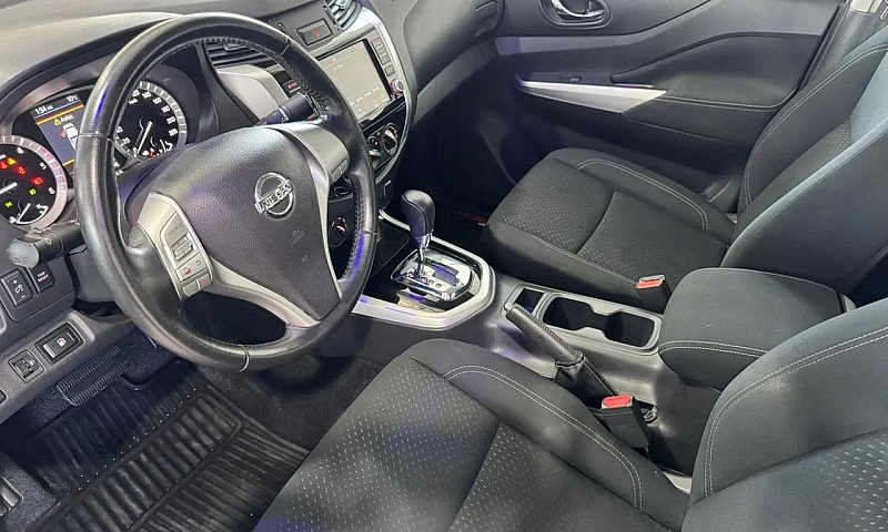 Nissan Frontier Atta...