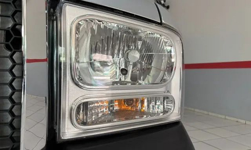 Ford F-250 Xlt 3.9 4...