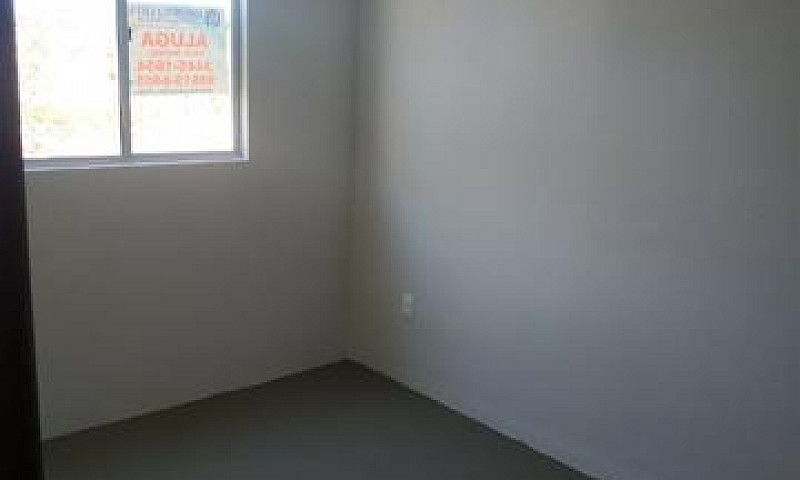 Apto Dois Quartos Um...