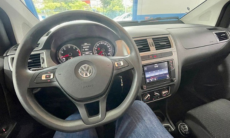 Volkswagen Fox 1.6 C...