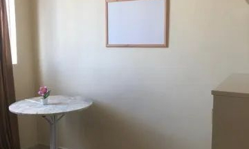 Quarto Mobiliado...