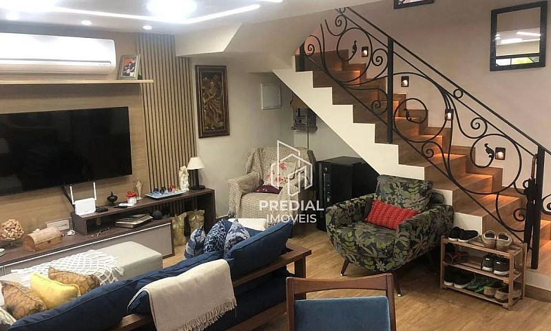 Casa Com 3 Dormitóri...