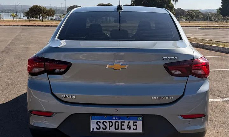 Chevrolet Onix Sedan...