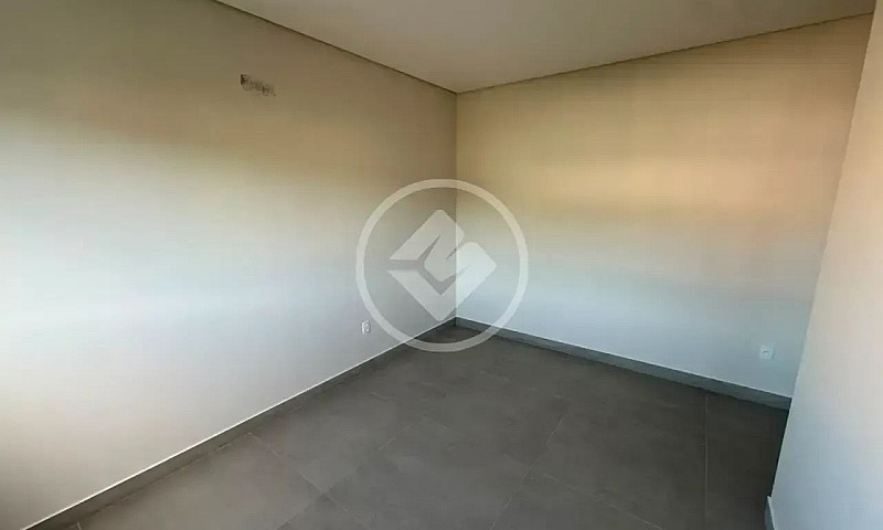 Js-Casa Com 3 Suítes...