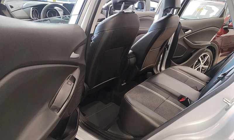 Chevrolet Tracker Lt...