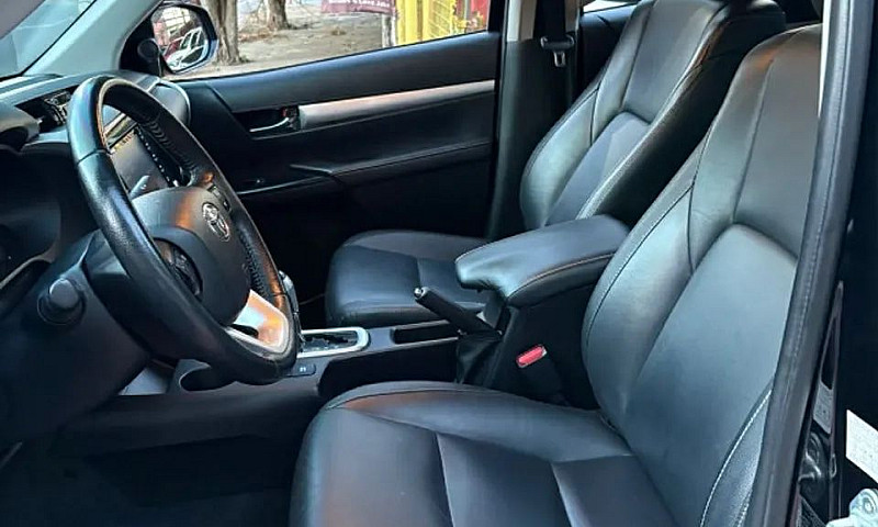 Toyota Hilux Cd Srv ...