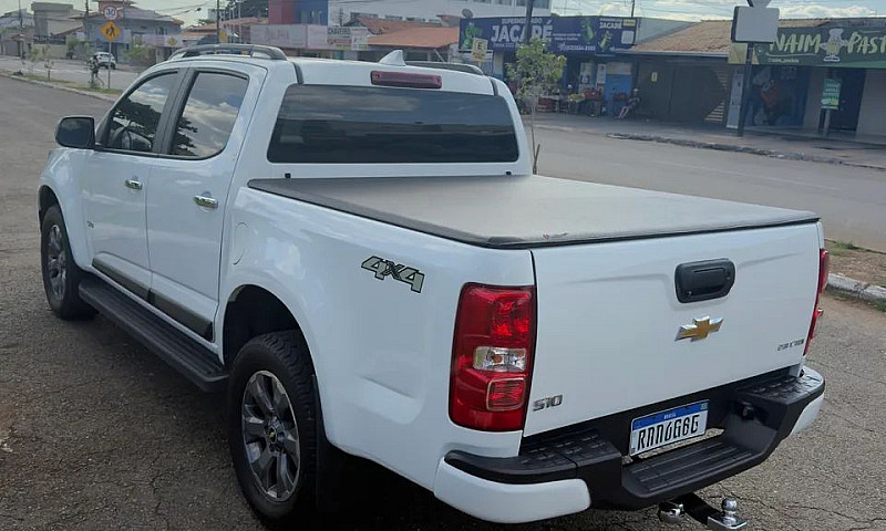 Chevrolet S10 Pick-U...