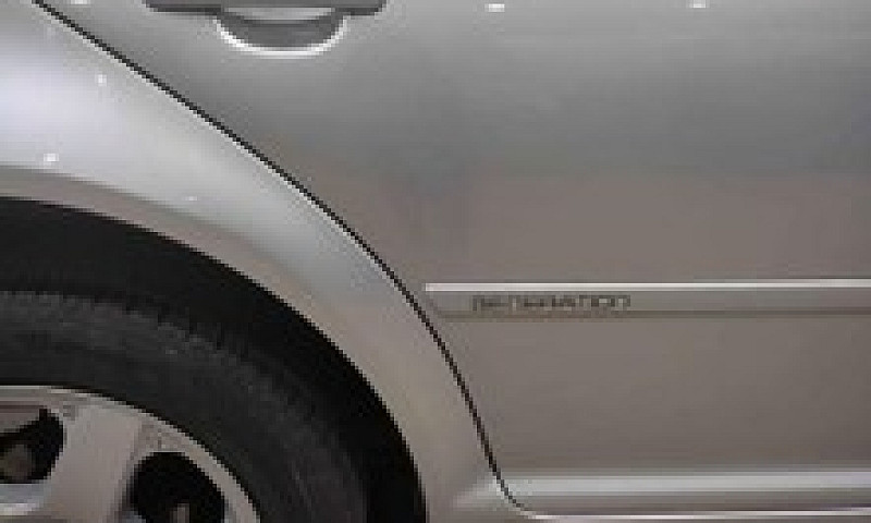 2005 Volkswagen Golf...