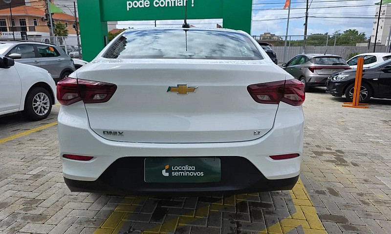 Chevrolet Onix Plus ...