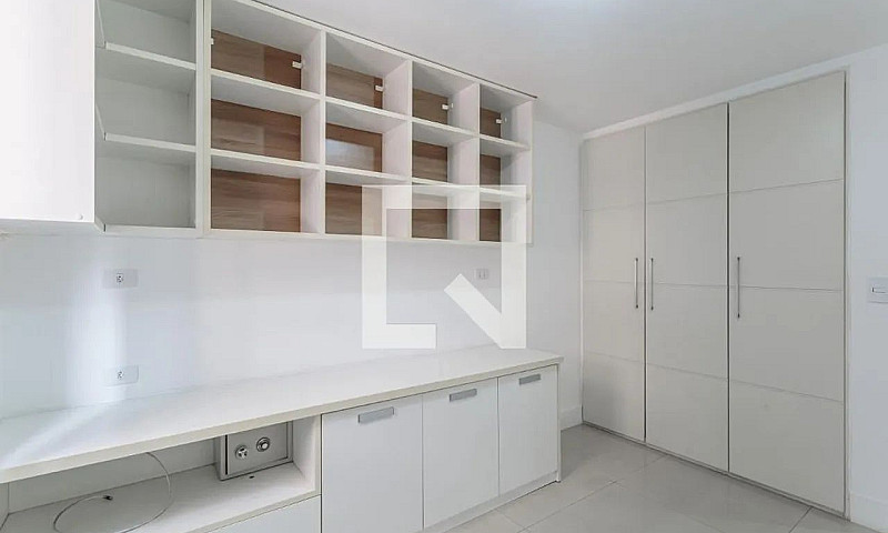 Apartamento À Venda ...