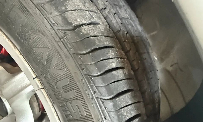 Chevrolet Corsa Seda...