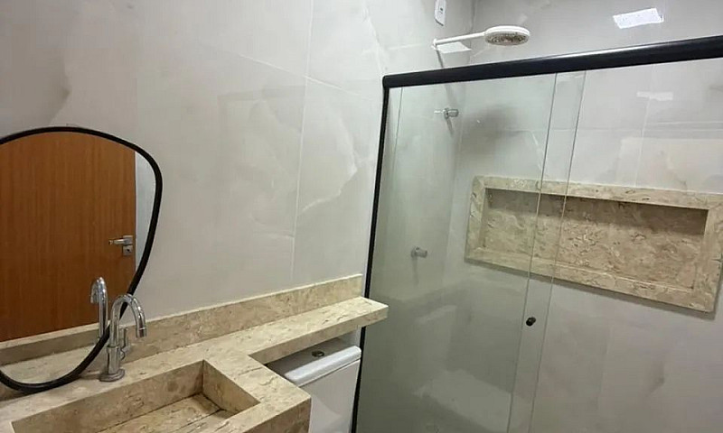 Aluga-Se Casa Semi M...