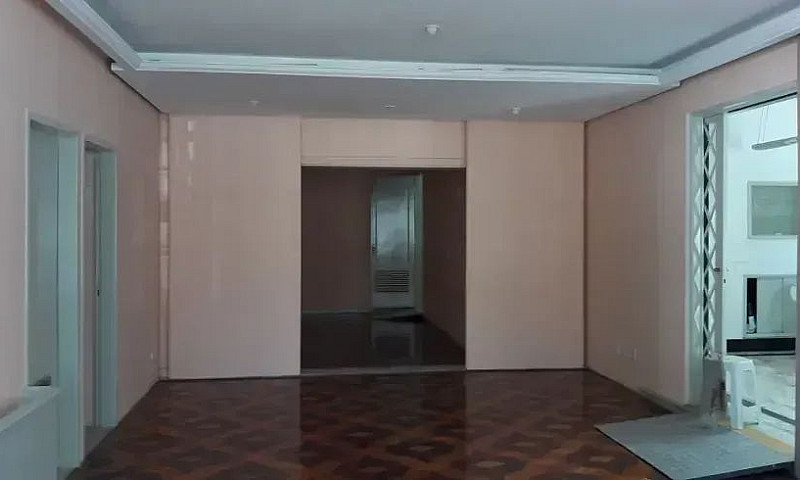 Linda Casa Comercial...