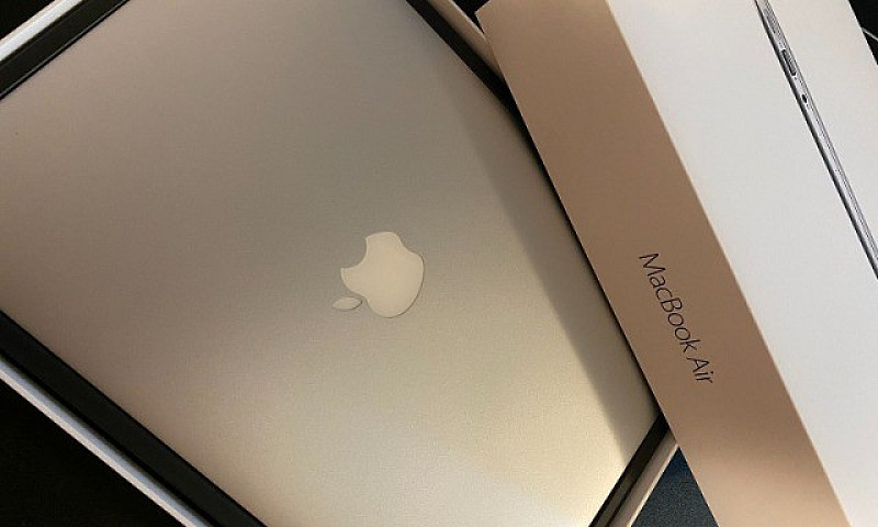 Apple Macbook Air  M...